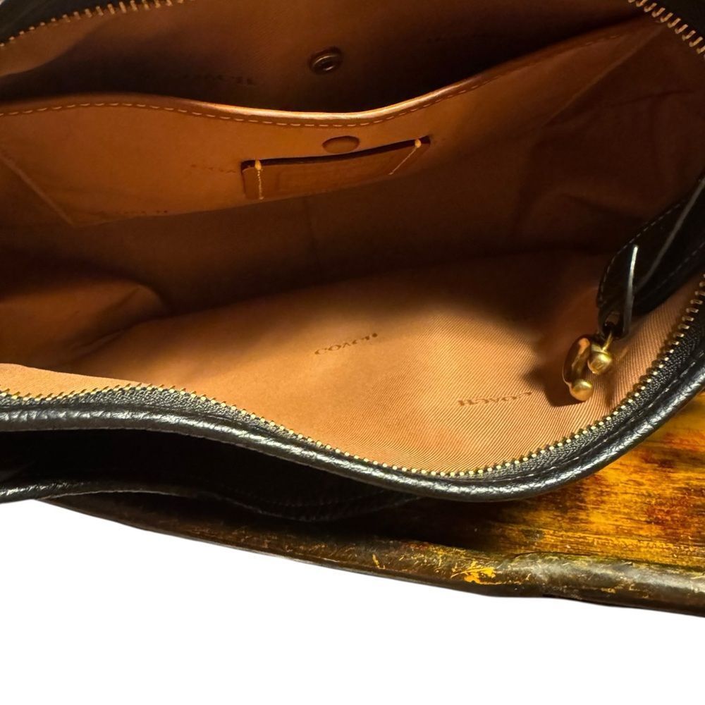 Coach Carry Black Leather Shoulder Bag - Picture 7 of 11
